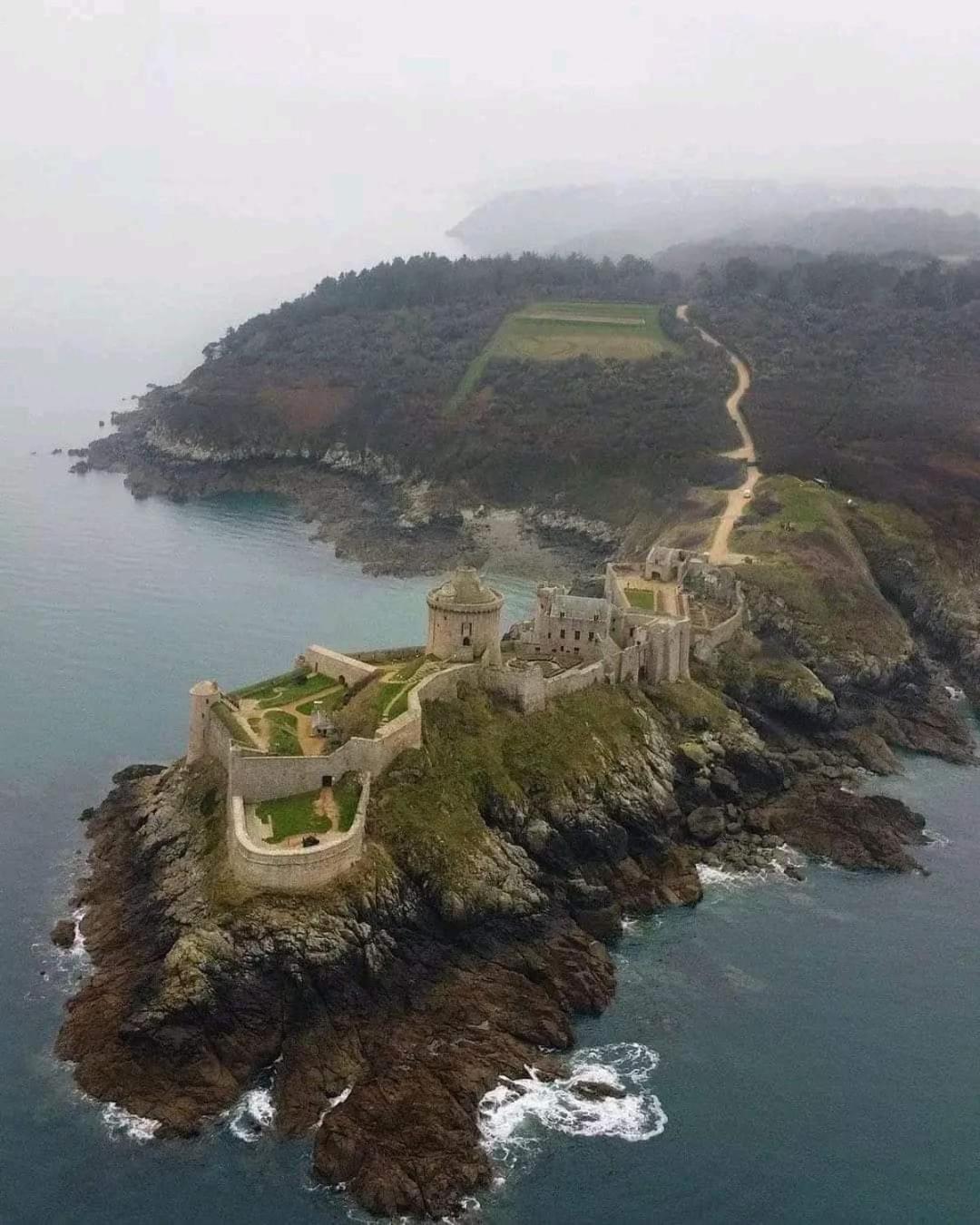 Chambre D'Hotes Cote Rance La Ville-ès-Nonais Exteriér fotografie